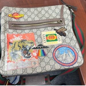 Gucci Supreme UFO Messenger Bag